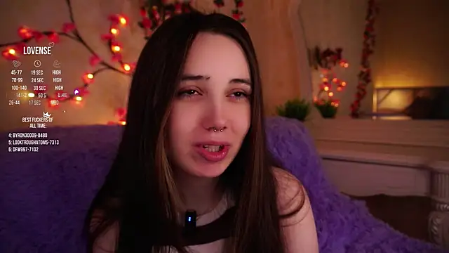 GillianDowdey online show from November 2025 03:17:01 AM