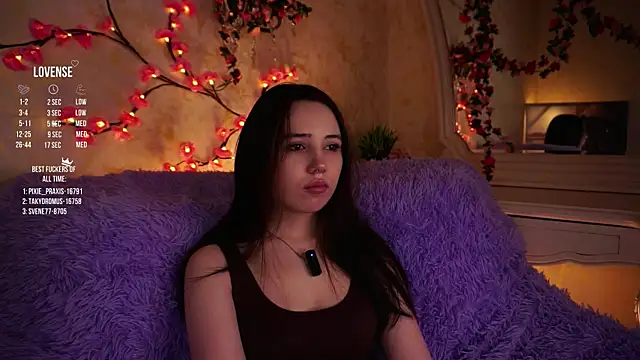 GillianDowdey online show from December 2025 03:12:02 AM