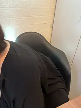 Snapshot of Sophie_Eaton chatting on January 2026 06:44:02 PM Sophie Eaton online show from January 2026 06:44:02 PM