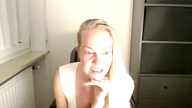  LunaxLia  online show from November 2025 06:02:01 PM