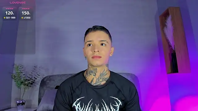 Snapshot of Ian_Castillo_ chatting on June 2026 11:13:01 AM Ian Castillo online show from June 2026 11:13:01 AM