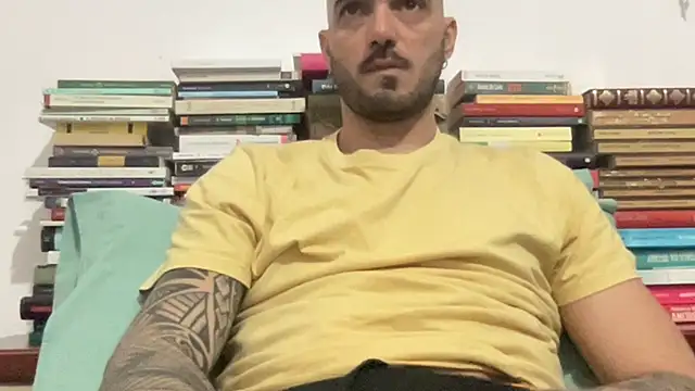 alessandromori91 online show from April 2026 08:07:02 PM