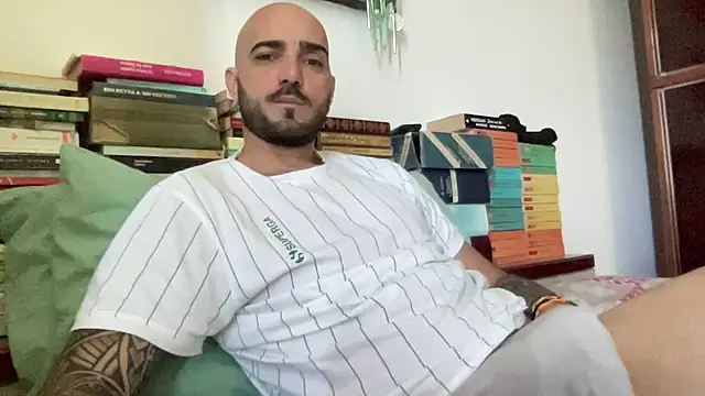 Snapshot of alessandromori91 chatting on April 2026 09:18:01 AM alessandromori91 online show from April 2026 09:18:01 AM