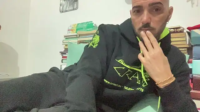 Snapshot of alessandromori91 chatting on May 2026 06:46:01 PM alessandromori91 online show from May 2026 06:46:01 PM