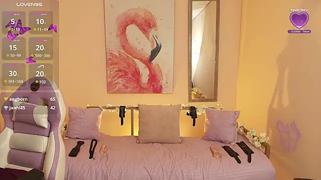 Snapshot of Violetta_Suky chatting on February 2025 04:04:01 PM Violetta Suky online show from February 2025 04:04:01 PM