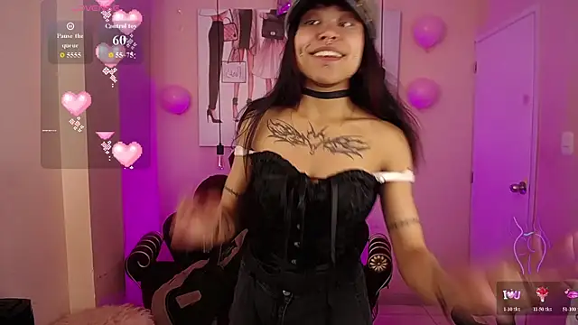 Snapshot of Violetta_Suky chatting on November 2025 12:59:01 PM Violetta Suky online show from November 2025 12:59:01 PM