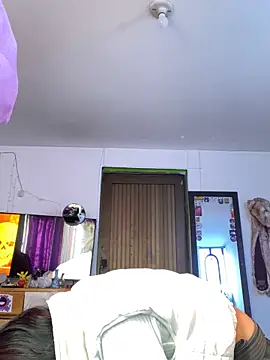 Snapshot of Violetta_Suky chatting on November 2025 12:31:02 PM Violetta Suky online show from November 2025 12:31:02 PM