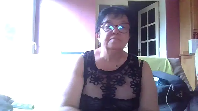 Vandeae44 online show from June 2026 07:26:02 PM