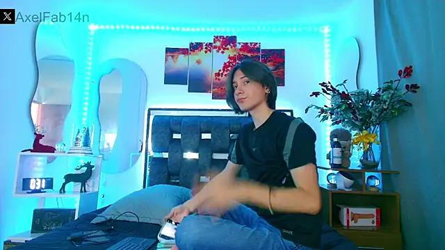 Snapshot of Alex_and_Fabian chatting on January 2025 07:00:02 PM Alex and Fabian online show from January 2025 07:00:02 PM