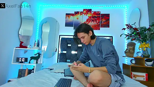 Snapshot of Alex_and_Fabian chatting on January 2025 06:48:01 PM Alex and Fabian online show from January 2025 06:48:01 PM