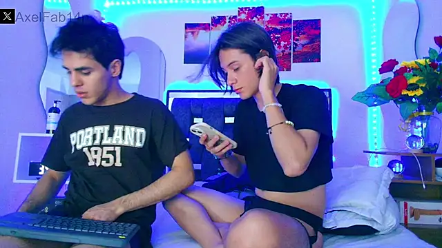 Snapshot of Alex_and_Fabian chatting on January 2025 10:22:01 PM Alex and Fabian online show from January 2025 10:22:01 PM