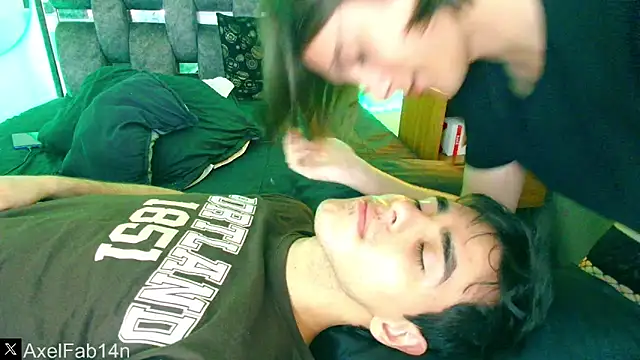 Snapshot of Alex_and_Fabian chatting on February 2025 09:07:02 PM Alex and Fabian online show from February 2025 09:07:02 PM