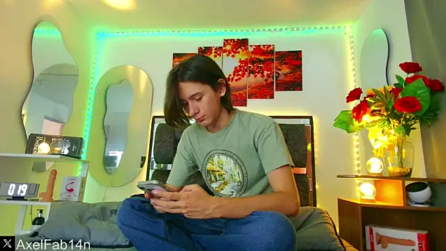 Snapshot of Alex_and_Fabian chatting on February 2025 06:58:01 PM Alex and Fabian online show from February 2025 06:58:01 PM