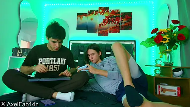 Snapshot of Alex_and_Fabian chatting on February 2025 07:05:01 PM Alex and Fabian online show from February 2025 07:05:01 PM