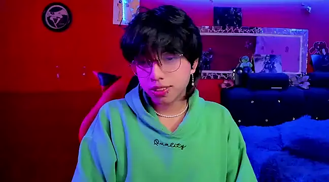 Snapshot of AnggelONfiree chatting on December 2024 07:09:01 AM AnggelONfiree online show from December 2024 07:09:01 AM