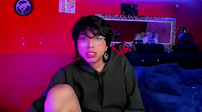 Snapshot of AnggelONfiree chatting on December 2024 04:42:02 AM AnggelONfiree online show from December 2024 04:42:02 AM