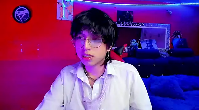 Snapshot of AnggelONfiree chatting on December 2024 03:03:02 AM AnggelONfiree online show from December 2024 03:03:02 AM