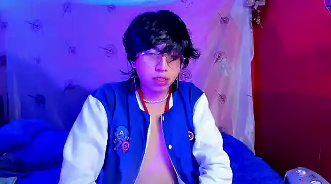 Snapshot of AnggelONfiree chatting on December 2024 07:04:02 AM AnggelONfiree online show from December 2024 07:04:02 AM