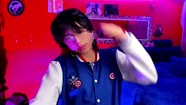 Snapshot of AnggelONfiree chatting on January 2025 01:23:01 AM AnggelONfiree online show from January 2025 01:23:01 AM