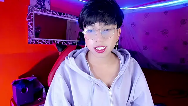 Snapshot of AnggelONfiree chatting on October 2025 08:52:02 PM AnggelONfiree online show from October 2025 08:52:02 PM