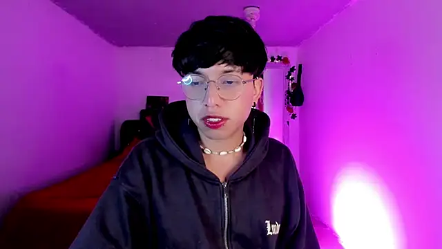 AnggelONfiree online show from November 2025 04:55:02 AM