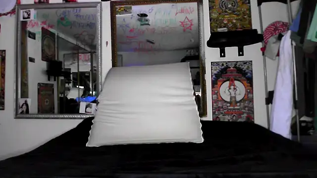 Azazelihornyasf online show from April 2026 08:50:01 AM