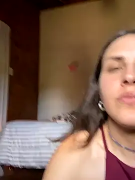 isadelasestrellas online show from November 2025 05:55:02 PM