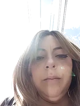 madelaine- online show from December 2025 04:45:02 PM