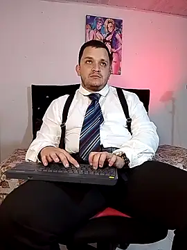 Snapshot of tony_landri chatting on October 2025 04:15:01 AM tony landri online show from October 2025 04:15:01 AM