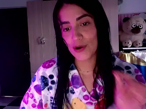 Snapshot of BulmaStar chatting on April 2026 10:04:02 PM BulmaStar online show from April 2026 10:04:02 PM