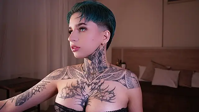 AliceShazaham  online show from February 2025 06:04:01 AM