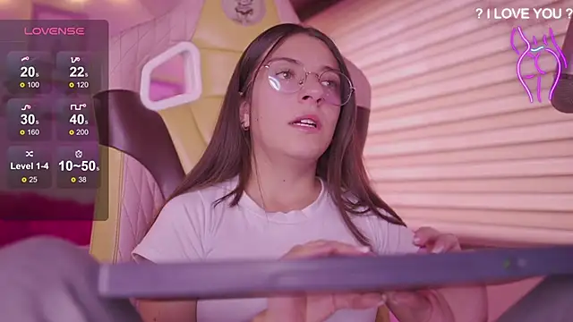 milly kenner online show from March 2026 07:54:02 PM