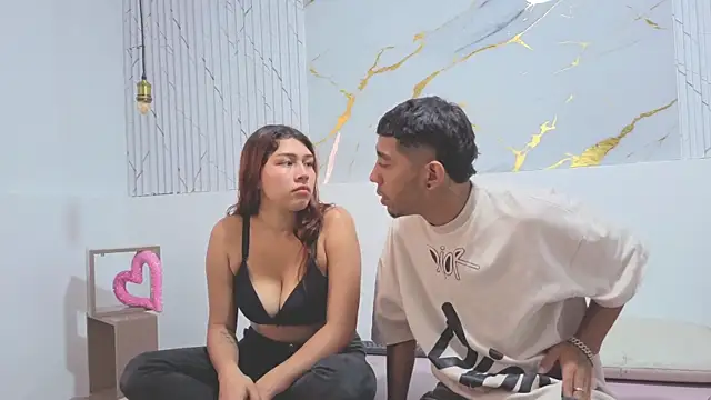 Annyeli online show from November 2025 11:32:02 AM