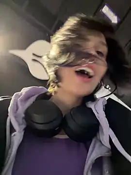 bigbabykiki online show from February 2025 06:30:02 AM