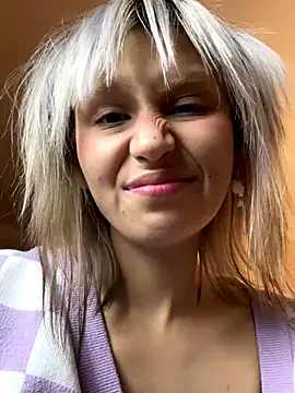 bigbabykiki online show from November 2025 03:36:02 PM