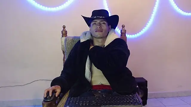 Snapshot of nolanjay_ chatting on March 2025 11:48:01 PM nolanjay online show from March 2025 11:48:01 PM