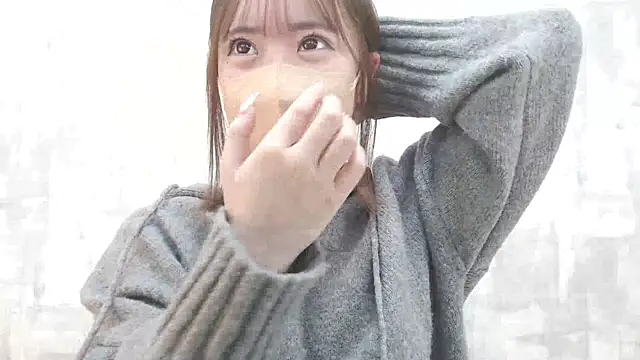 LOVE MOMO LOVE online show from January 2025 11:15:01 AM