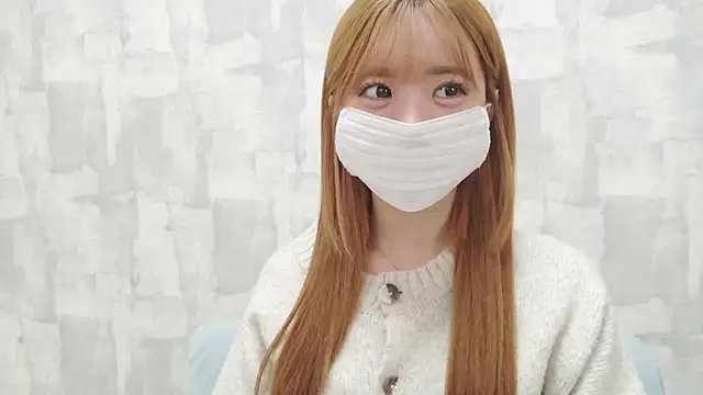 Snapshot of LOVE_MOMO_LOVE chatting on February 2026 11:35:02 AM LOVE MOMO LOVE online show from February 2026 11:35:02 AM