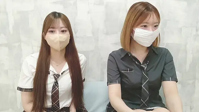 LOVE MOMO LOVE online show from May 2026 12:01:01 PM