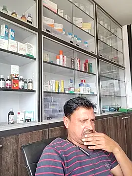 Raj1043 online show from March 2026 06:49:01 AM