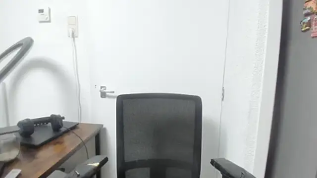 Snapshot of BigromeoXX chatting on November 2025 08:13:02 PM BigromeoXX online show from November 2025 08:13:02 PM