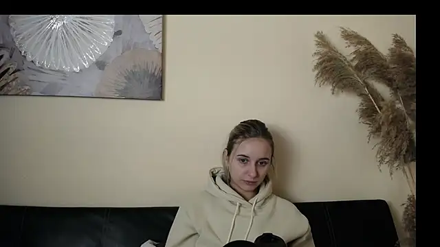  Nicole new online show from November 2025 12:59:02 PM