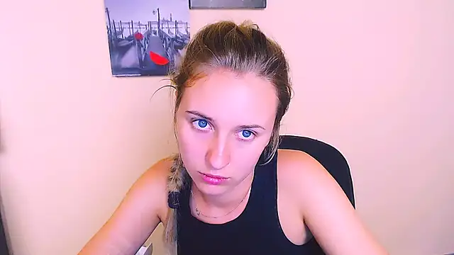 Snapshot of _Nicole_new chatting on July 2026 02:13:01 PM Nicole new online show from July 2026 02:13:01 PM