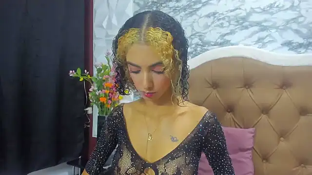 Queen Cuarxxo online show from December 2024 11:39:02 PM