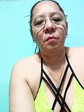 Snapshot of MATTHEW_MRANDA chatting on May 2026 03:02:02 AM MATTHEW MRANDA online show from May 2026 03:02:02 AM