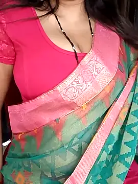 Snapshot of kaamuk_shweta chatting on March 2025 03:54:01 AM kaamuk shweta online show from March 2025 03:54:01 AM