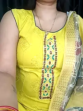 Snapshot of kaamuk_shweta chatting on March 2025 04:42:02 PM kaamuk shweta online show from March 2025 04:42:02 PM
