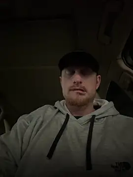 bigred0808 online show from February 2026 06:53:01 AM