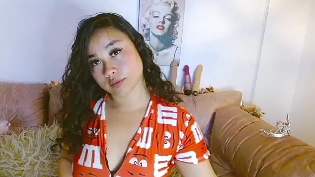 hinataleecs online show from December 2024 11:42:01 PM