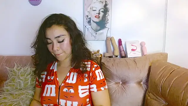 hinataleecs online show from January 2025 04:25:02 AM